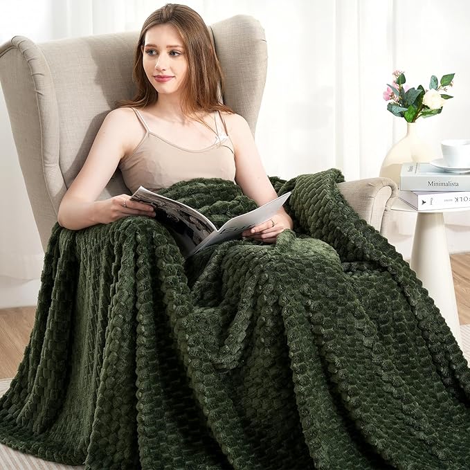 Zyrah Fleece Throws for Couch Super Soft Throw Blanket Lightweight Decorative Fuzzy Cozy Blankets for Sofa Chair Bed (A-Dark Green, Twin(60"x80"))