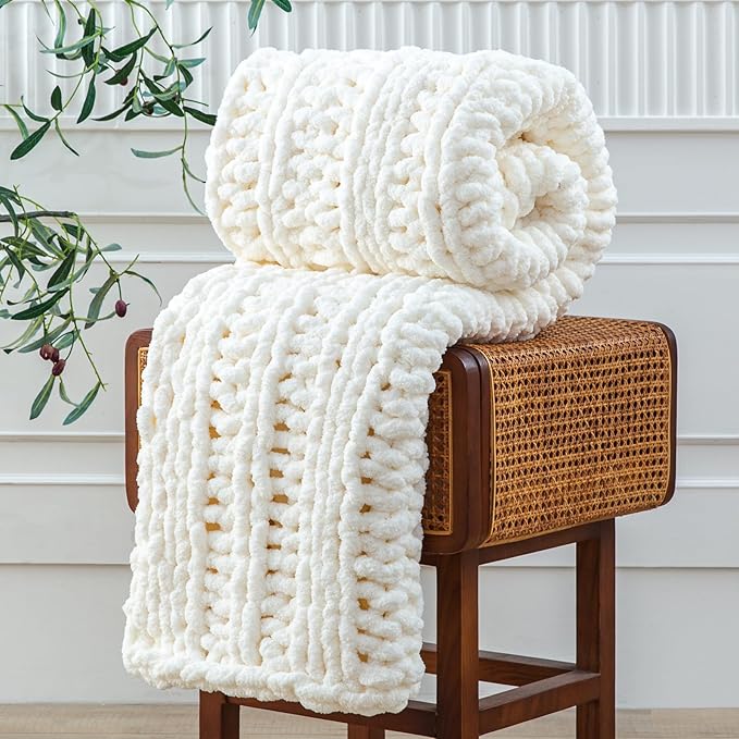 WESHIONGOO Chunky Knit Blanket Throw 40"×60" Knitted Throw Blankets for Couch Bed Fluffy Soft Blanket with Jumbo Chenille Yarn Thick 100% Handmade (Cream White, Medium Size Throw)