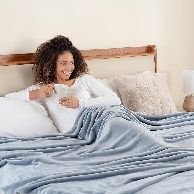Berkshire Blanket Classic VelvetLoft® Solid Bed Blanket, Queen Size Bed Blanket, Lightweight Soft Fuzzy Plush Blanket for Bed and Couch, Polar Blue, 90x90 Inches