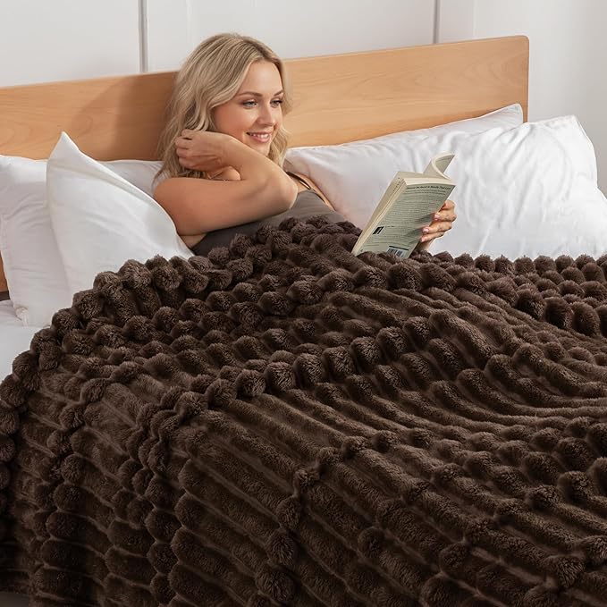 Exclusivo Mezcla Twin Size Flannel Fleece Blanket, Super Soft Striped Jacquard Bed Blanket, Lightweight Fuzzy Cozy for All Seasons, 60x80 Inches, Coffee