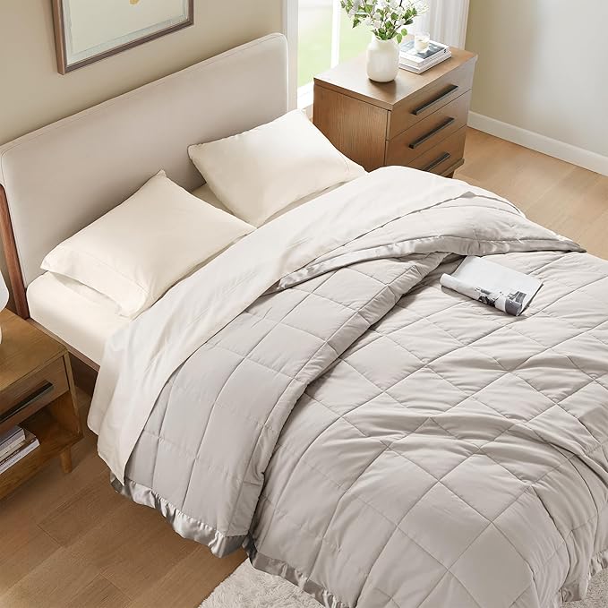 Madison Park Windom Down Alternative Blanket, Premium 3M Scotchgard Moisture Wicking Treatment, Lightweight and Soft Bed Cover For All Season, Satin Trim, Grey King