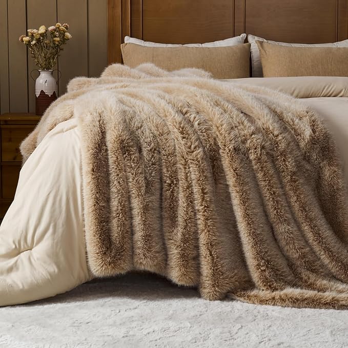 NEWCOSPLAY Faux Fur Throw Blanket Brown White Luxury Fluffy Thick Warm Blanket for Couch Sofa Bed 1000GSM (Brown White Thick, Throw(50"x60"))