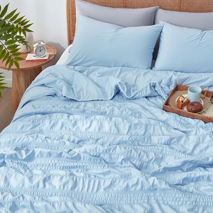 Cozy Bliss Seersucker Cooling Comforter Queen Size, Q-Max 0.45 Reversible Lightweight Cooling Blanket, Breathable Silk Smooth Summer Bedding Quilt for Hot Sleepers Night Sweats Cold Blue