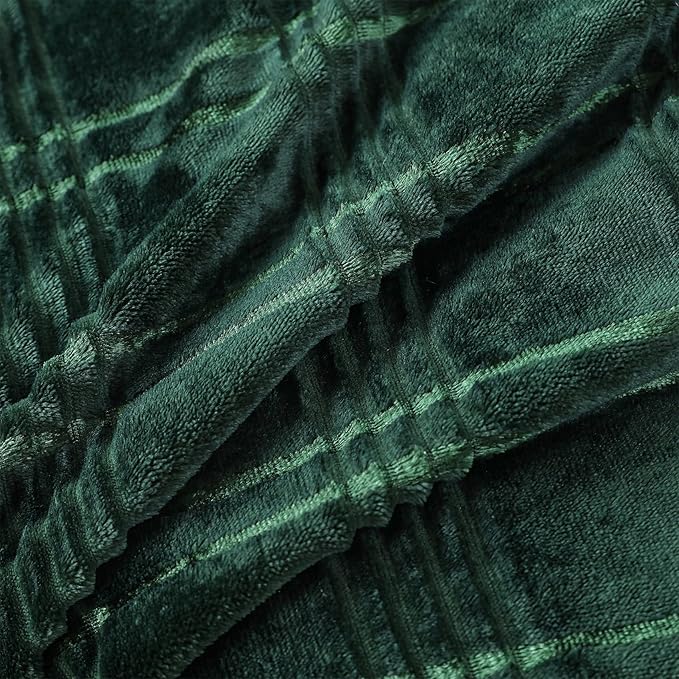 COOVA Oversized King Fleece Blanket 120x120 inches, Soft Cozy Warm Giant Extra Large 10'x10' Blanket for Bed, Sofa, Couch,Travel, Camping, California Huge Big Throw Blanket, Checkered Forest Green