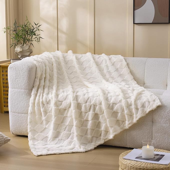 WhiteThrow Blanket for Couch Sofa Bed 60x80 inches,Fleece Blankets Microfiber Flannel with Diamond Checkered Pattern Lightweight Plush Soft Cozy Gifts for Women Mom Girls