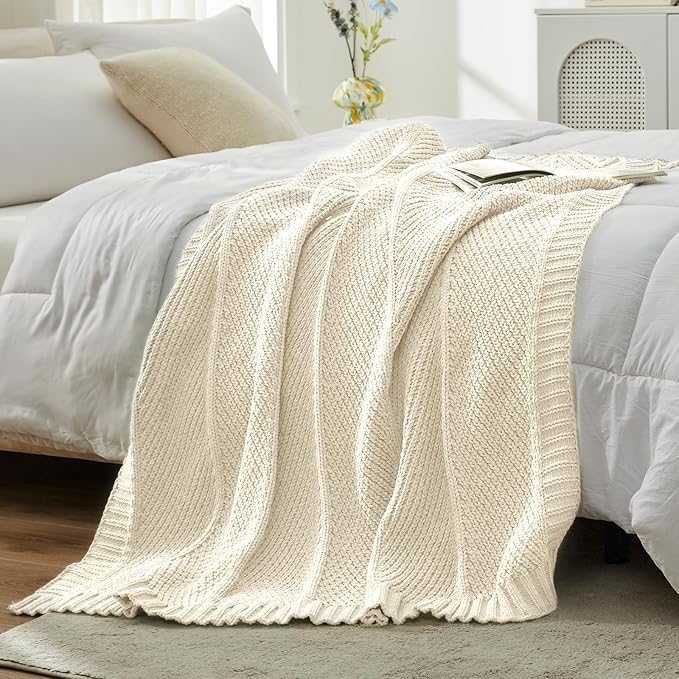 Amélie Home Chevron Chenille Knit Throw Blanket for Couch, Cozy Texture Decorative Soft Blanket for Sofa & Chair, 60"x80", Ivory