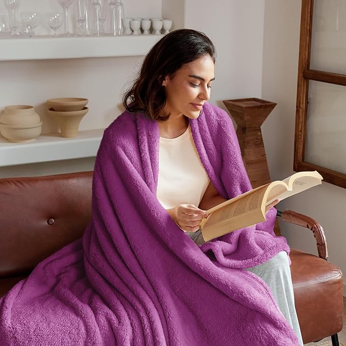 Exclusivo Mezcla Twin Size Blanket for Bed, Super Soft Velvet Plush Fleece Blankets, Fuzzy Cozy and Warm for Winter, 60x80 Inches, Purple