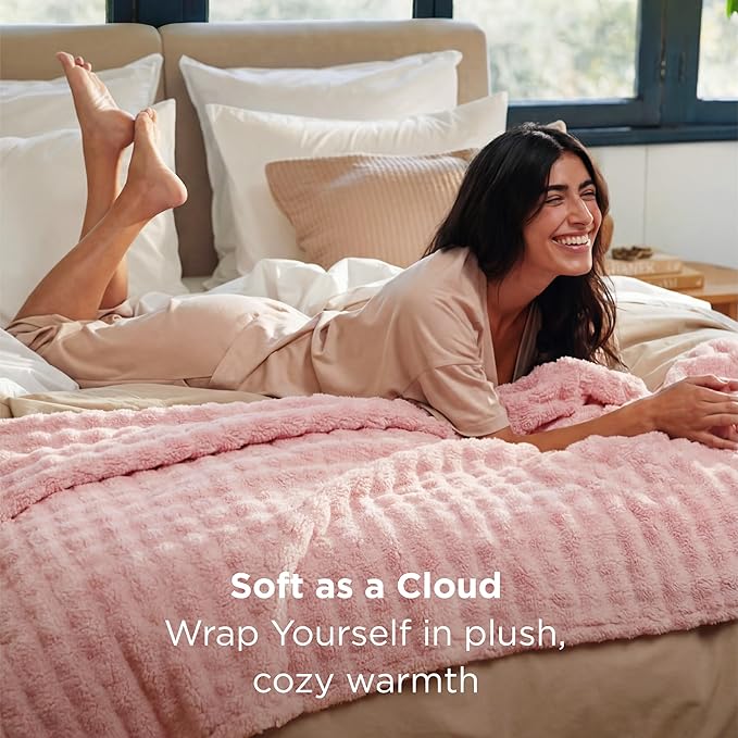 Bedsure 3D Fleece Bubble Blanket - GentleSoft Pink Queen Blanket for Bed Sofa Room Decor - Luxury Soft Cozy Gifts for Grilfriend, Lightweight, All Seasons, Pink, 90"×90"