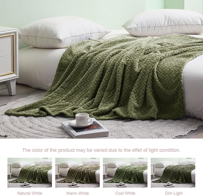 Exclusivo Mezcla Fleece Throw Blanket for Couch and Bed, 50x70 Inches Soft Cozy Jacquard Flannel Blankets, Lightweight Fuzzy Plush Warm Throws for Women, Olive Green