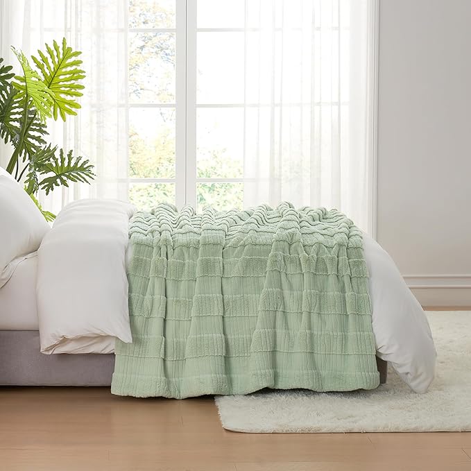 Amélie Home Luxury Striped Faux Fur Throw Blanket for Couch, Soft Cozy Fuzzy Fluffy Soft Plush Blankets Sofa Chair Gift Blankets for Women, 55"x70", Sage Green