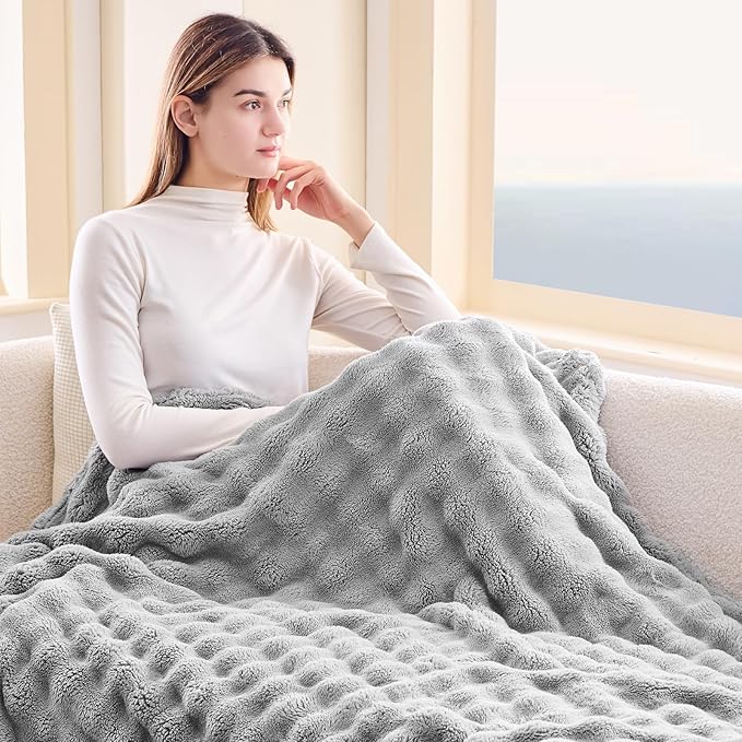 NEWCOSPLAY Throw Blanket for Couch Grey Super Soft Flannel Fleece 3D Bubble Lightweight Bed Blanket All Season Use (Grey, Throw(50"x60"))