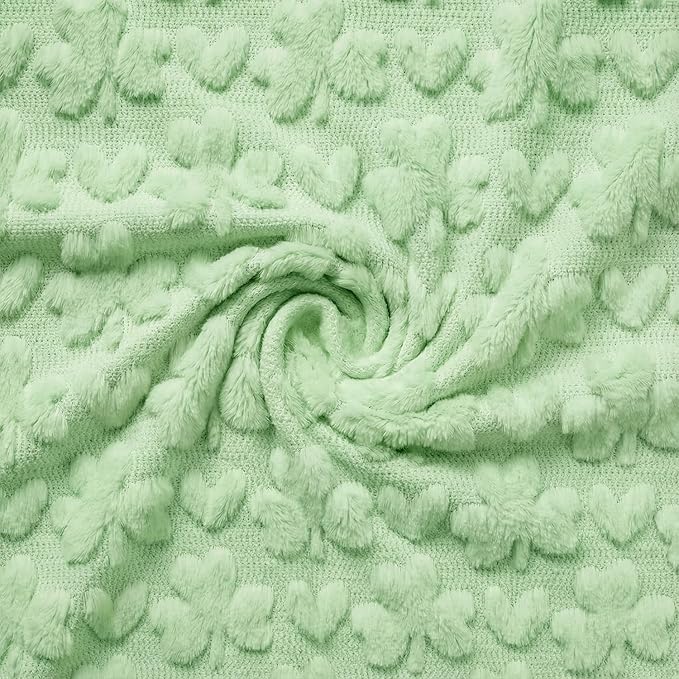 Horaldaily St. Patrick's Day Solid Blanket Throw, Green Shamrock Heart Soft Fuzzy Plush Faux Fur Cozy Blankets for Couch Sofa Bed Lounging, Ideal Gifts for Kids Adults Wife Self, 50x60