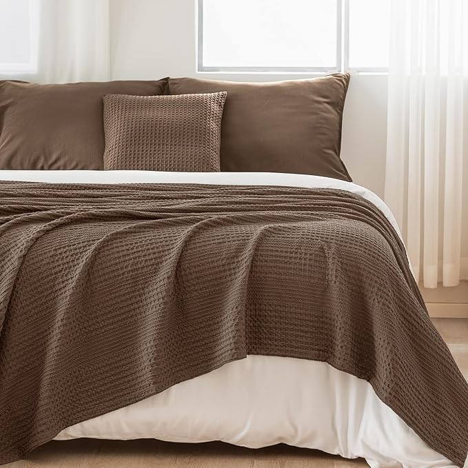 PHF Lightweight Waffle Weave Blanket Twin Size, Breathable & Ultra Soft, 66"x 90" Soft & Cozy Thin Blanket for All Season & Hot Sleepers, Bed, Home Decor - Chocolate