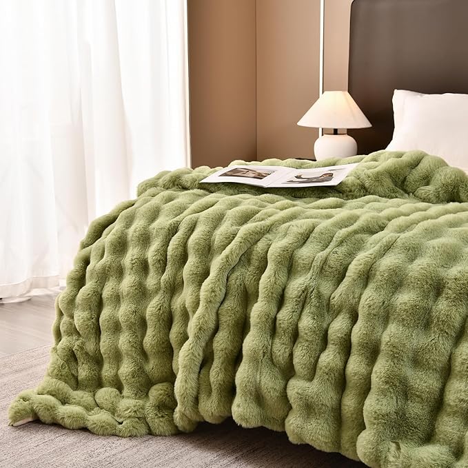 H&D Faux Fur Throw Blanket for Couch,Fluffy Cozy Soft Plush Luxury Thick Fuzzy Fleece Blanket for Couch Bed Sofa Bedroom Living Room,Comfy Bubble Blanket(Sage Green, Throw (50" x 60"))