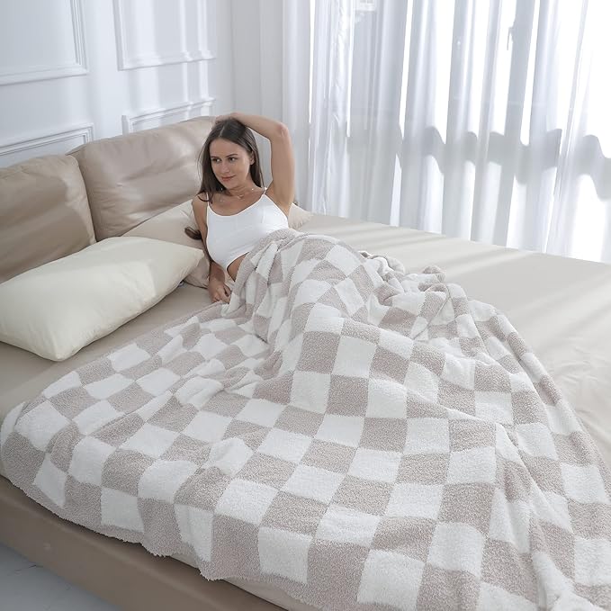 bearberry Fuzzy Checkerboard Grid Throw Blanket Knitted Soft Cozy Warm Microfiber Blanket Decor for Couch Sofa Bed Travel Home (Cream, 40''x50'')