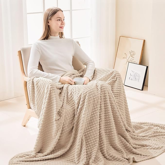 EMME Fleece Blanket, 3D Jacquard Throw Blanket for Couch and Bed, Soft Cozy and Fluffy Blankets Lightweight Luxury Flannel with Geometric Grid Design (Beige, 108" x 90")