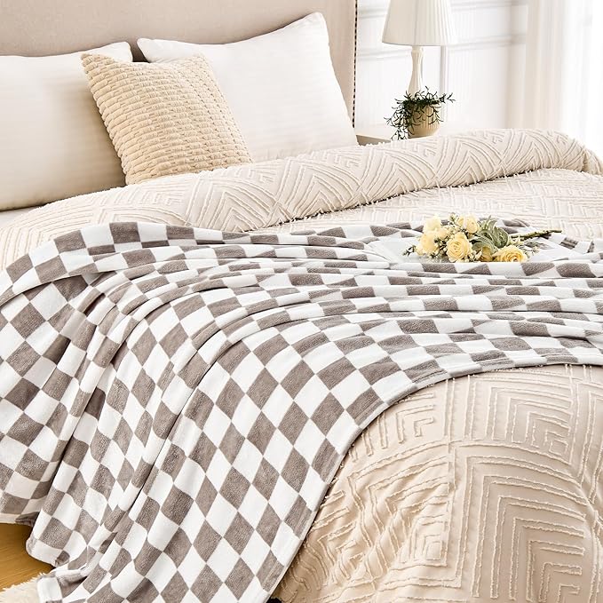 Light Grey Checkered Blanket, Ultra Soft Fluffy Fleece - Checkered Grid Print Throws for Couch Sofa Bed, Cozy Luxury Throw Blanket for All Seasons, 60x80 Inch, Cashmere Smoke