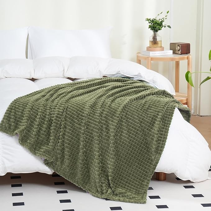 Puncuntex Flannel Fleece Throw Blanket Olive Green 60"×80",Super Soft Plush Cozy Blanket with Square Grid Design Luxury for Couch Sofa Chair