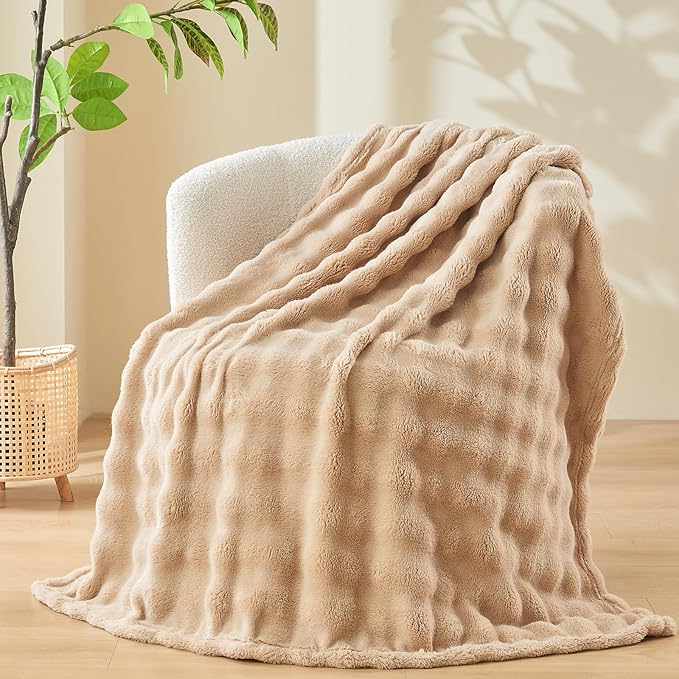 NEWCOSPLAY Twin Blanket for Couch Brown Super Soft Flannel Fleece 3D Bubble Lightweight Bed Blanket All Season Use (Brown, Twin(60"x80"))