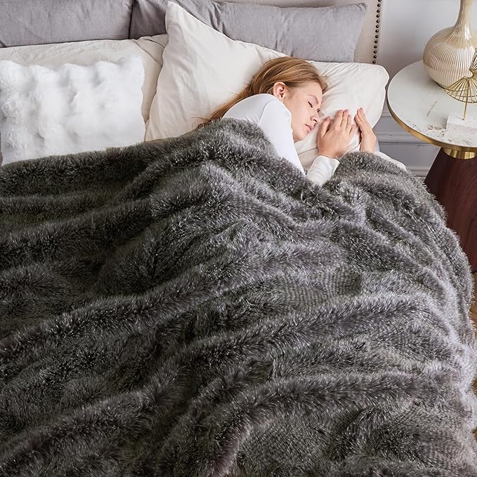 NEWCOSPLAY Faux Fur Throw Blanket Black White Luxury Fluffy Thick Warm Blanket for Couch Sofa Bed 1000GSM (Black White Thick, Throw(50"x60"))