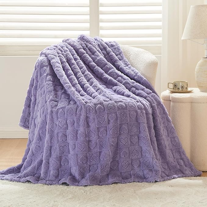 NEWCOSPLAY Super Soft Throw Blanket Lavender Premium Silky Flannel Fleece 3D Heart Checkered Lightweight Bed Blanket All Season Use (Lavender Heart, Throw(50"x70"))