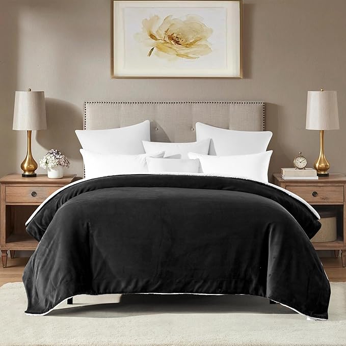 Mocassi Premium Ultra-Soft Flannel Fleece Sherpa Throw Blanket - Warm Cozy Reversible Plush Micromink Blanket for Couch, Bed and Sofa - Fluffy, Christmas Winter Bedding Gift, Full, Black