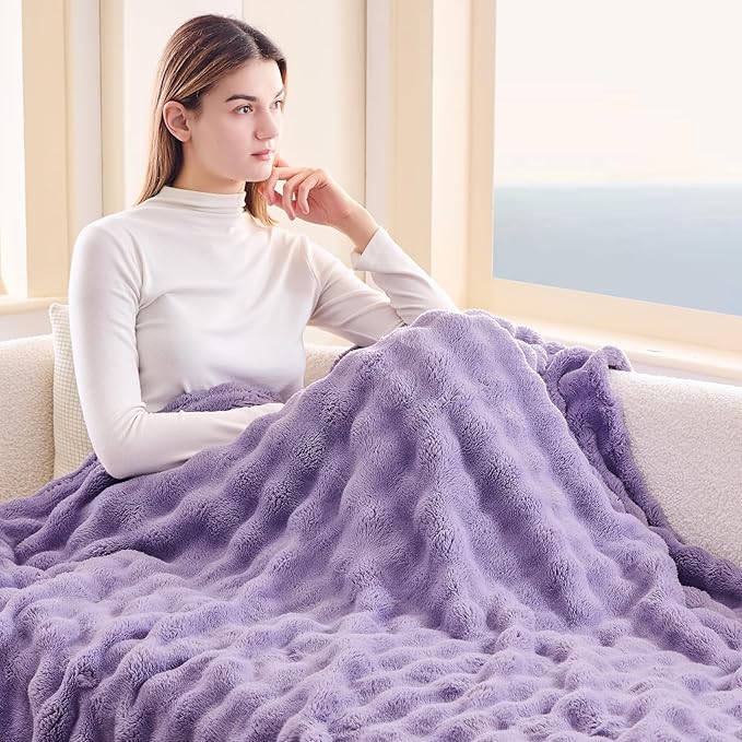 NEWCOSPLAY Throw Blanket for Couch Lavender Super Soft Flannel Fleece 3D Bubble Lightweight Bed Blanket All Season Use (Lavender, Throw(50"x60"))