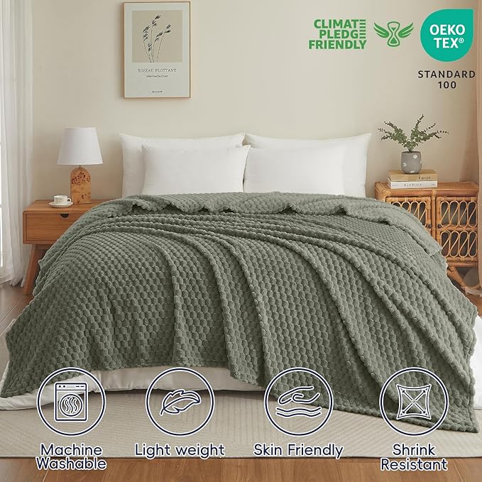 PHF Ultra Soft Flannel Fleece Blanket King Size, Lightweight 3D Jacquard Fleece Blanket, No Shedding, No Pilling, Luxury 340GSM Aesthetic Fluffy Cozy for Bed Room Decor, 108"x90", Dusty Sage