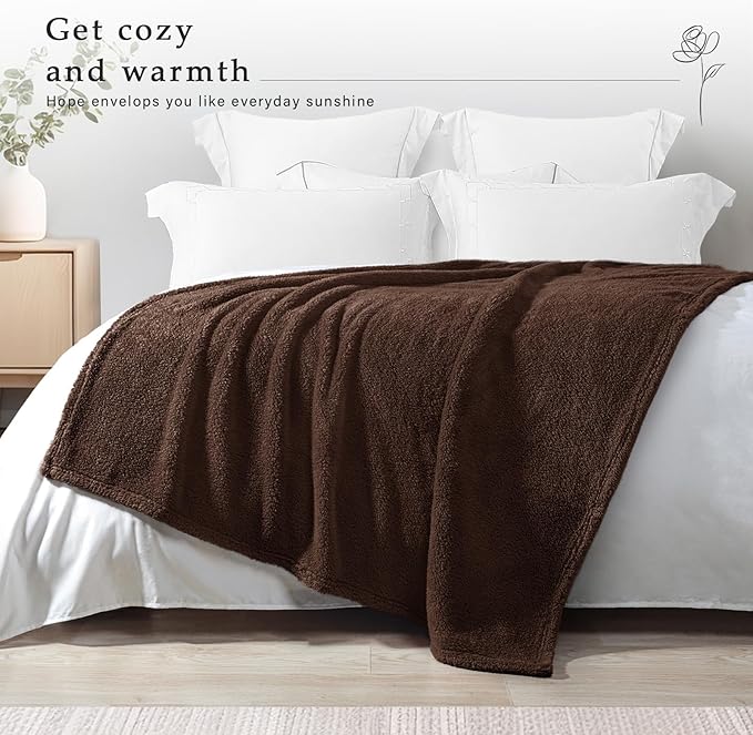 Exclusivo Mezcla Soft Fleece Throw Blanket for Couch, Super Soft Velvet Plush Fleece Blankets, Fuzzy Cozy and Warm for Winter, 50x60 Inches, Coffee