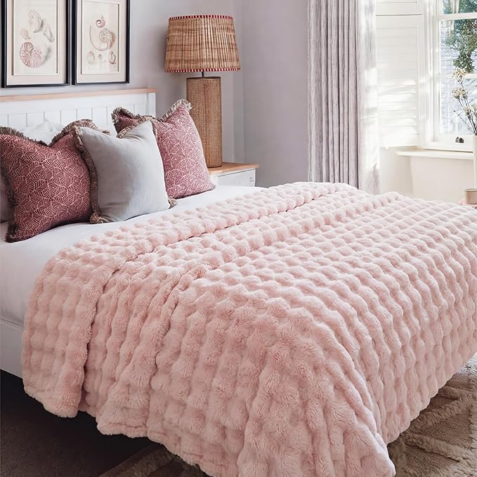 Bedsure 3D Fleece Bubble Blanket - GentleSoft Pink Queen Blanket for Bed Sofa Girls Room Decor - Luxury Soft Cozy Spring Gifts for Her Women, Lightweight, All Seasons, Crystal Pink, 90"×90"