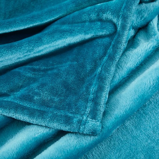 MOONLIGHT20015 Fleece Blanket King Size – Soft 400 GSM Plush Microfiber King Size Blanket, Warm Lightweight King Blanket for The Bed, 108x90 Inches, Teal