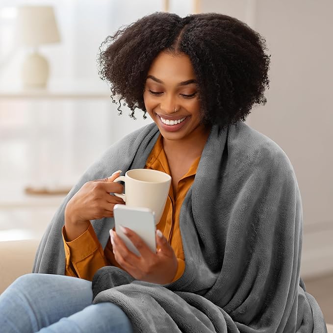 Utopia Bedding Fleece Blanket Full Size Grey (90x84 Inches) Ultra Soft Warm Lightweight Microfiber Breathable Anti-Static Cozy Winter Bed Blanket, All-Season Home Decor Gift for Men & Women