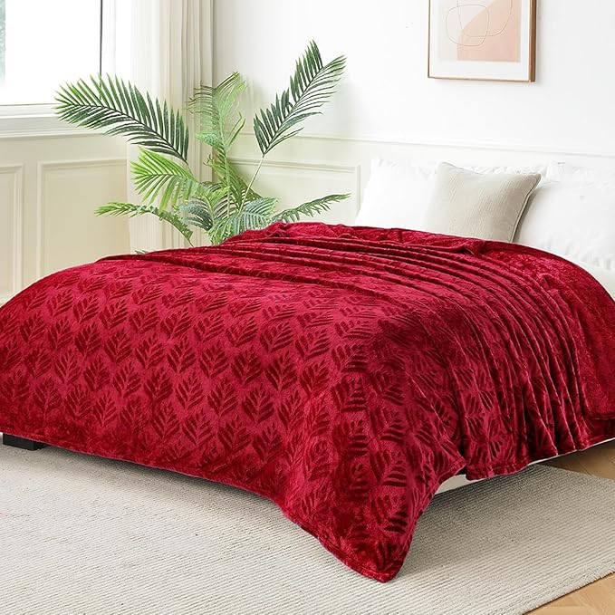 Exclusivo Mezcla Twin Size Fleece Blanket for Bed, Super Soft and Cozy Blankets All Season Use, Leaves Pattern, Plush Fuzzy Lightweight, Deep Red, 60x80 Inch