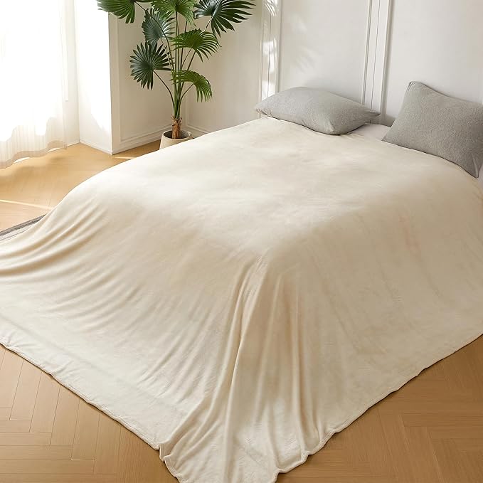 COOVA Oversized King Fleece Blanket 120x138 inches, Soft Cozy Warm Giant Extra Large 10'x11.5' Blanket for Bed, Sofa, Couch,Travel, Camping, California Huge Flannel Big Throw Blanket, Beige