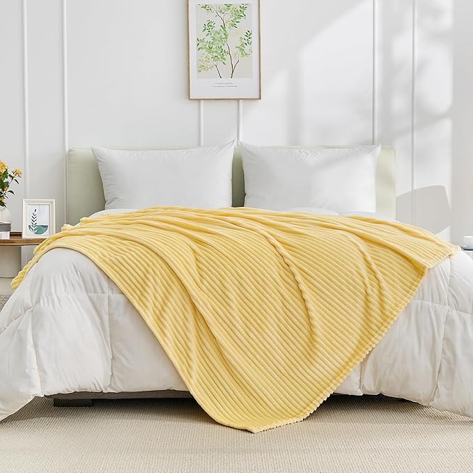 Bnuitland Light Yellow Fleece Throw Blanket, 300GSM Soft Warm Cozy Fluffy Throw for Babys & Pets, Stripe Pattern 50"x40", All Season Sofa Bed Blanket for Home Decor