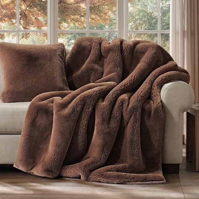 EVERGRACEHOME Luxury Soft Faux Chinchilla Fur Throw Blanket for Couch, Warm Thick Heavy Winter Throw Blanket 1220GSM for Bed, Fluffy Cozy Mink Blanket with Reversible Velvet, Chestnut Mink, 50"x60"