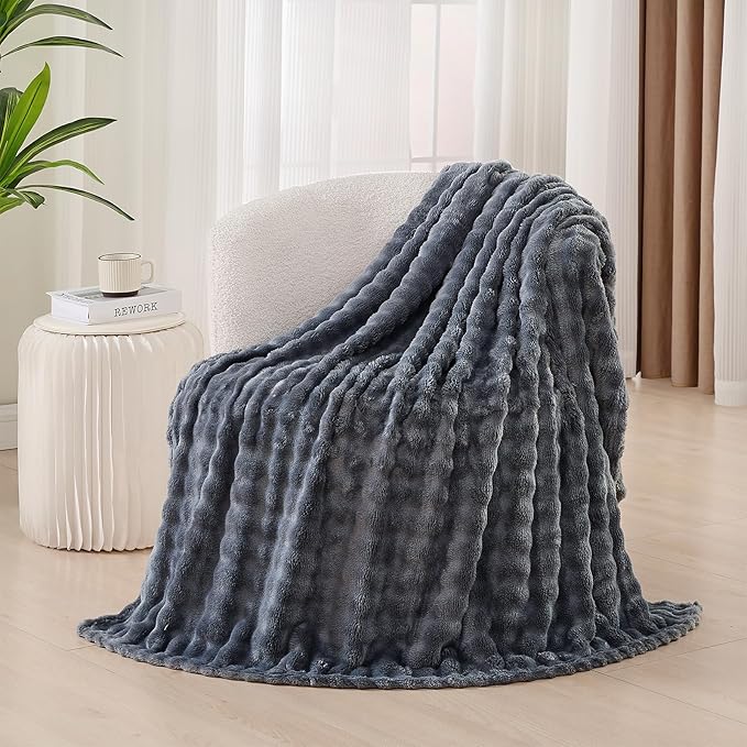 3D Bubble Plush Blanket Textured Fleece Throw Soft Warm Cozy Blanket Couch Bed Twin Grey 60x80 Inches