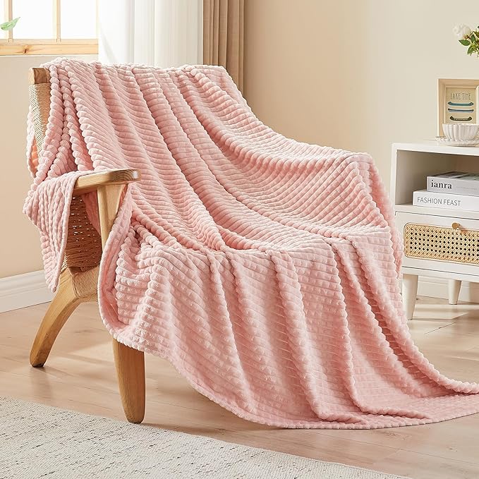 EMME Fleece Blanket, 3D Jacquard Throw Blanket for Couch and Bed, Soft Cozy and Fluffy Blankets Lightweight Luxury Flannel with Geometric Grid Design (Pink, 50" x 60")