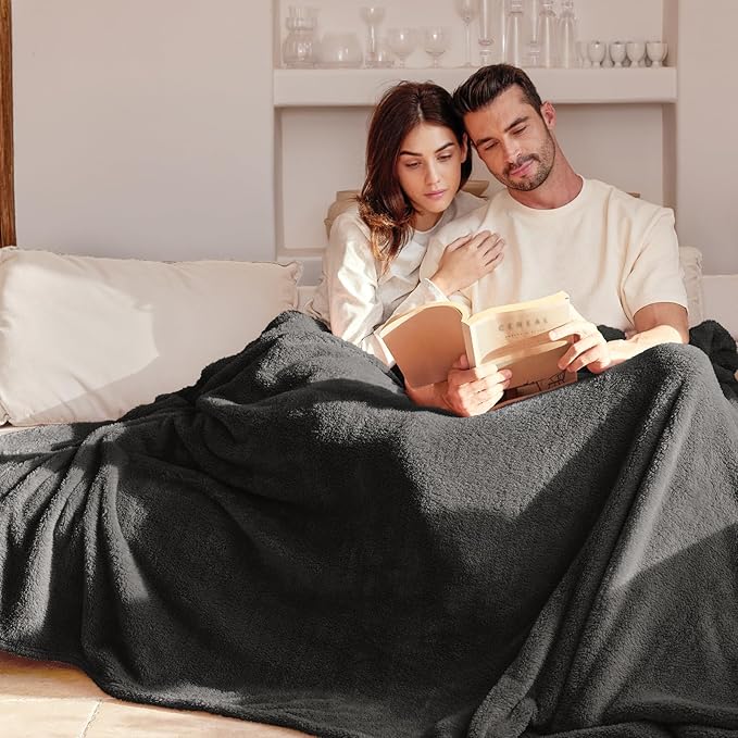 Exclusivo Mezcla Twin Size Blanket for Bed, Super Soft Velvet Plush Fleece Blankets, Fuzzy Cozy and Warm for Winter, 60x80 Inches, Dark Grey