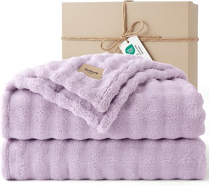 Bedsure 3D Fleece Bubble Blanket - GentleSoft Purple King Blanket for Bed Sofa Room Decor - Luxury Soft Cozy Gifts for Her, Lightweight, All Seasons, Light Purple, 108"×90"