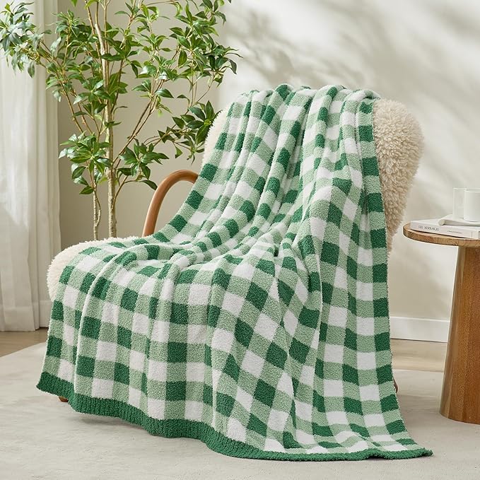 Snuggle Sac St.Patrick's Day Blanket for Couch, Super Soft Cozy Warm Knit Netural Decorative Fluffy Blankets, Reversible Buffalo Plaid Microfiber Throws for Sofa Bed, Plaid Green, 50x60 Inches