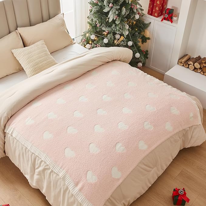 CozeCube Valentine's Day Love Heart Throw Blanket, Super Soft Romantic Fullfy Microfiber, Reversible Featival Blankets for Couch Bed Sofa, Warm Knit Christmas Decorative Gift Blankets, Pink 60"X80"