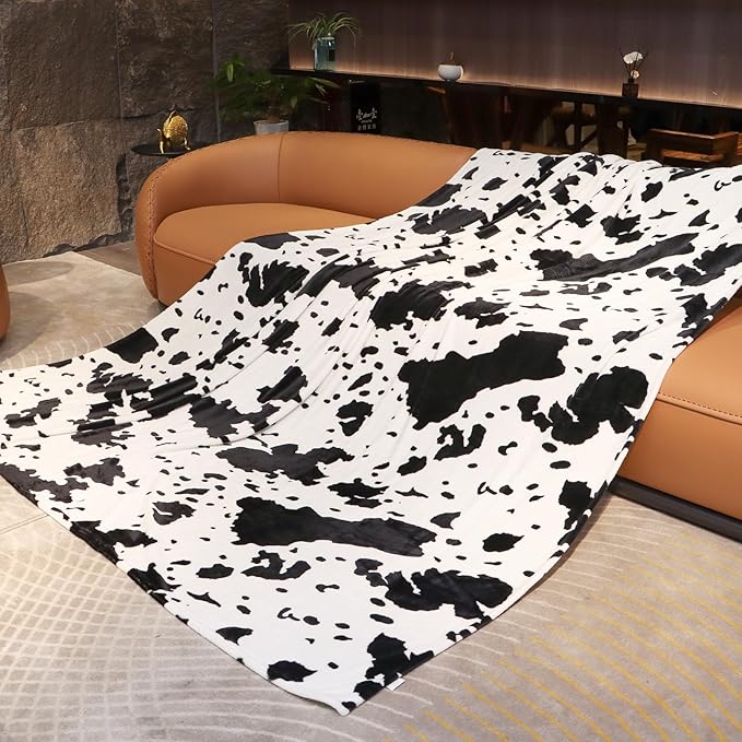 GEULAY Fleece Blanket King Size, Cozy Soft Blankets for Women, Large Warm Plush Bed Throws for Bedroom Decor, Cow Gifts for Couples Women Men, 108x90 Inches