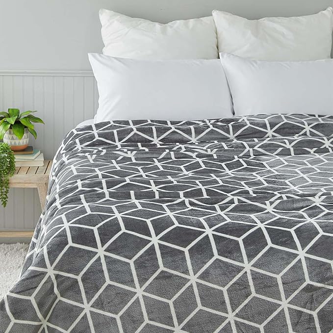 Elegant Comfort Luxury Velvety-Soft Coral Flannel Blanket Micro-Velour Ultra-Softness Fuzzy Plush, Twin/Twin XL, Grey
