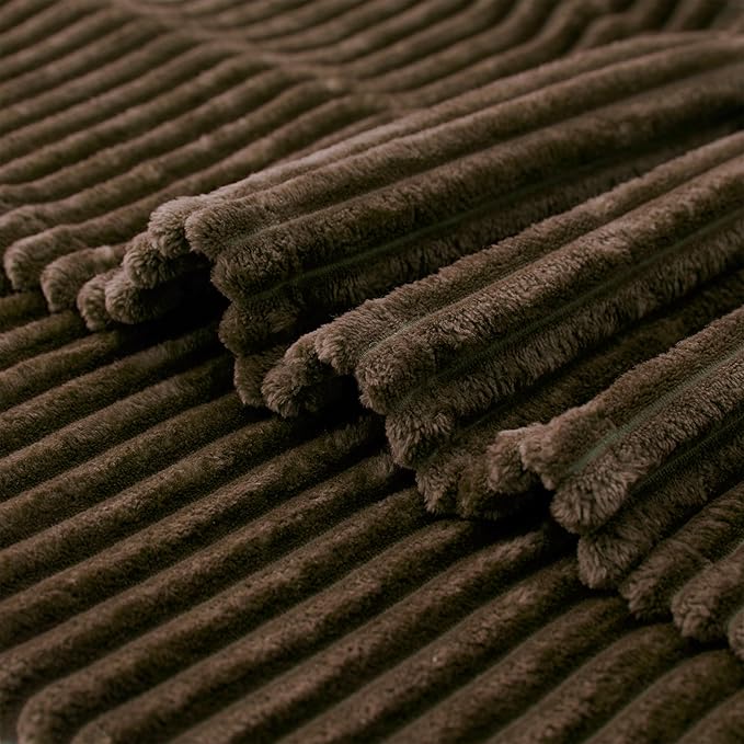 Vessia Flannel Fleece Throw Blanket, 300GSM Cozy Brown Stripe Throw for Couch, Sofa and Bed, Warm and Soft Chocolate Microfiber Ribbed Blanket for All Season