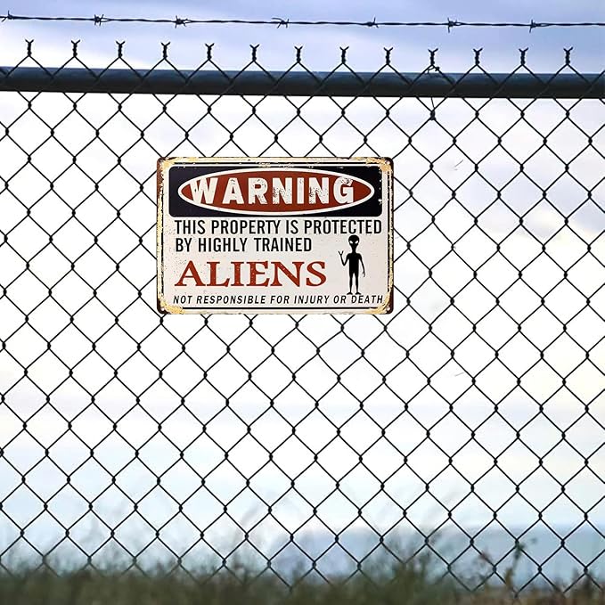 Alien Decor, Funny Vintage Metal Aliens Sign