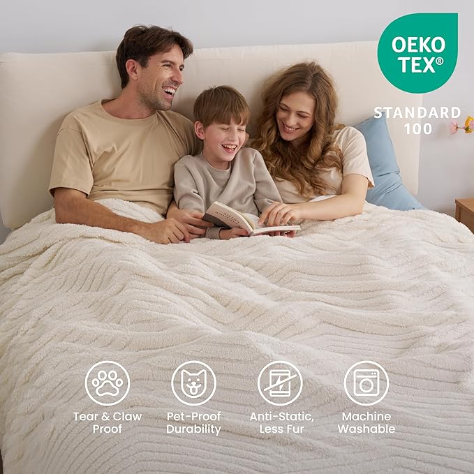 Joiedomi Queen Size Blanket for Bed, Soft & Warm White Fleece Blankets Gifts for Women Mom, Cozy Cute Soft Throw 90x90 Inches