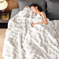 Luxury 1000GSM Faux Rabbit Fur Throw Blanket, Super Heavy Warm Cozy Blankets for Couch Bed Sofa, Bubble Plush Fuzzy Elegant Soft Reversible Mink Blanket for Living Room Bedroom, White