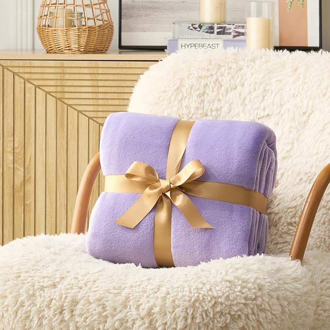 Hansleep Fleece Lilac Queen Blanket, Super Soft Flannel Fuzzy Plush Cozy Blanket for All Seasons, Lilac, Queen 90x90 Inches