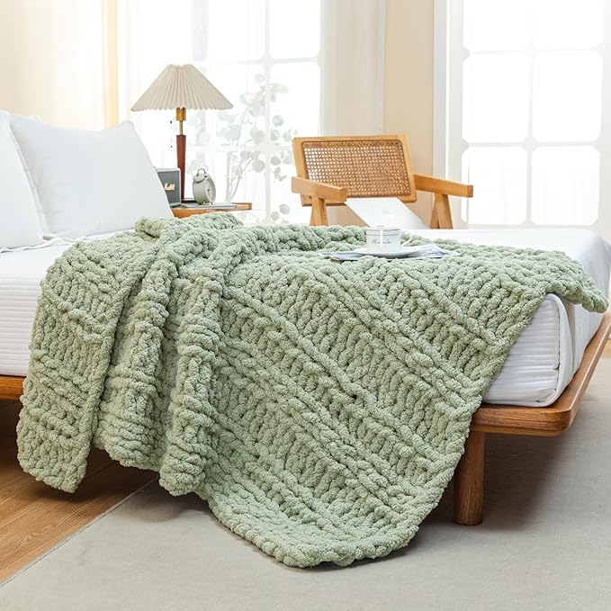 WESHIONGOO Chunky Knit Blanket Throw 40"×60" Knitted Throw Blankets for Couch Bed Fluffy Soft Blanket with Jumbo Chenille Yarn Thick 100% Handmade(Sage Green, Medium Size Throw)